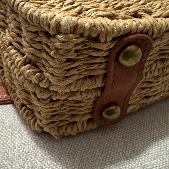 Boho Chic Wicker Basket Style Crossbody Bag-Brown Faux Leather Strap-Brass Tone - Picture 5 of 16